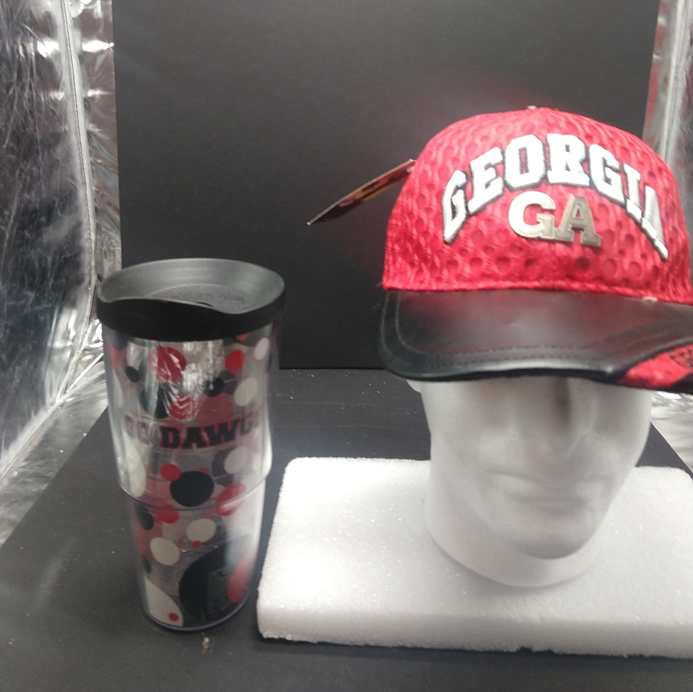 Georgia Bulldogs Baseball Cap and Tervis Cup